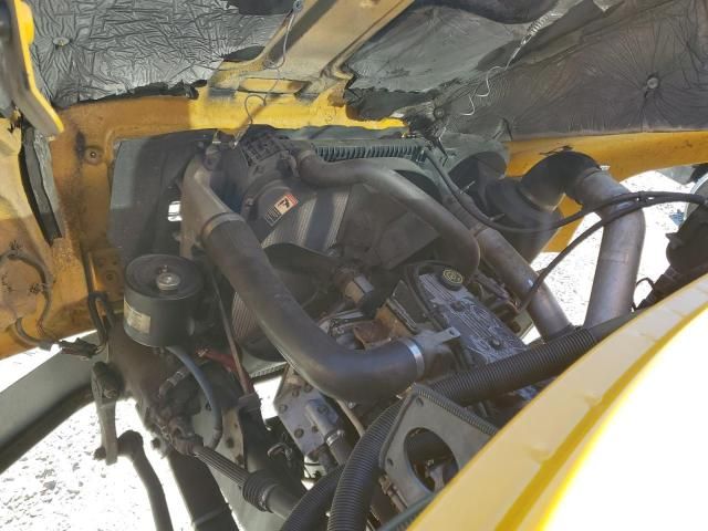 2000 Freightliner Chassis FS65