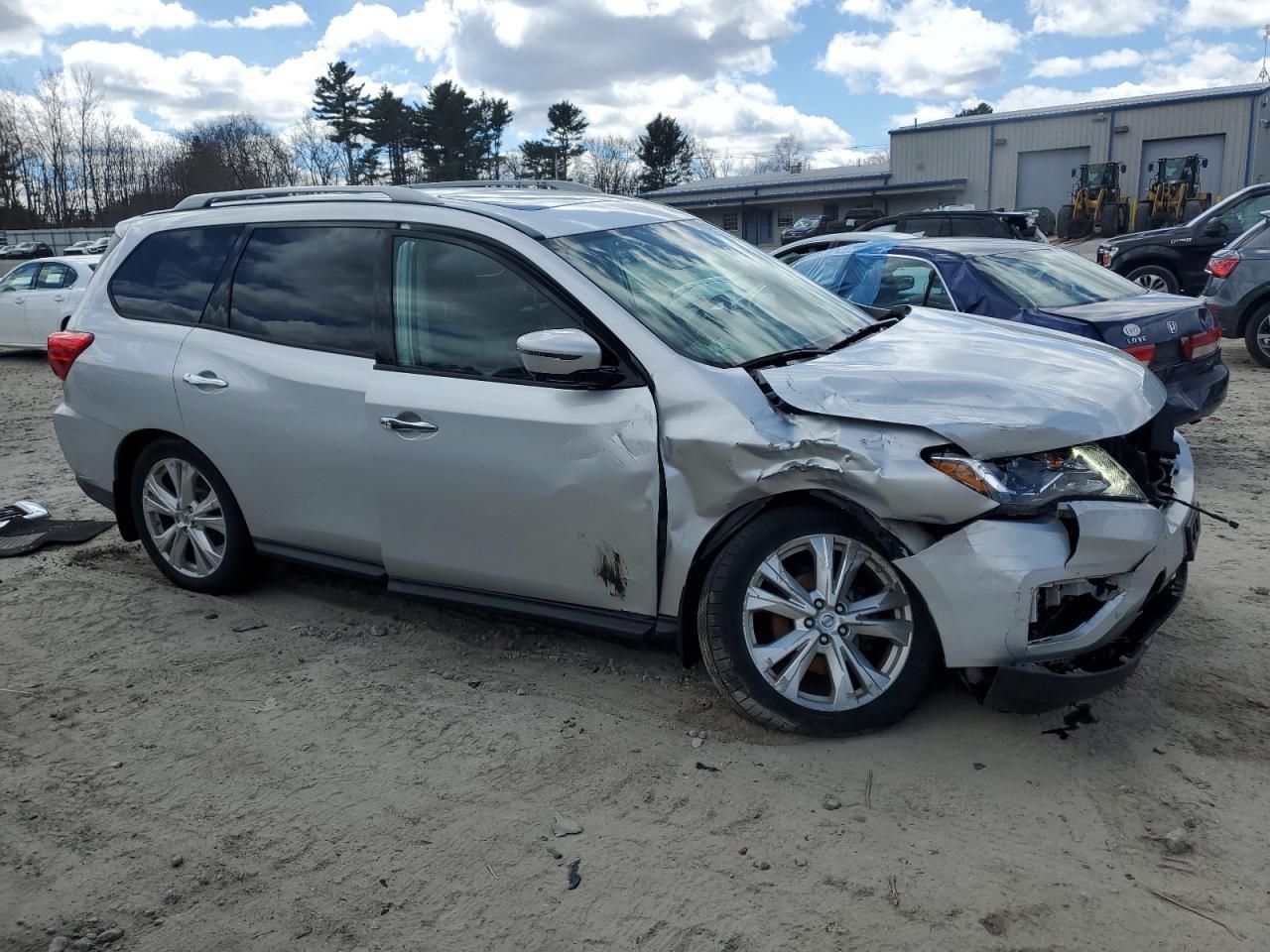 2018 Nissan Pathfinder s