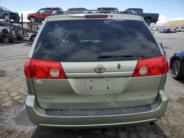 2010 Toyota Sienna CE