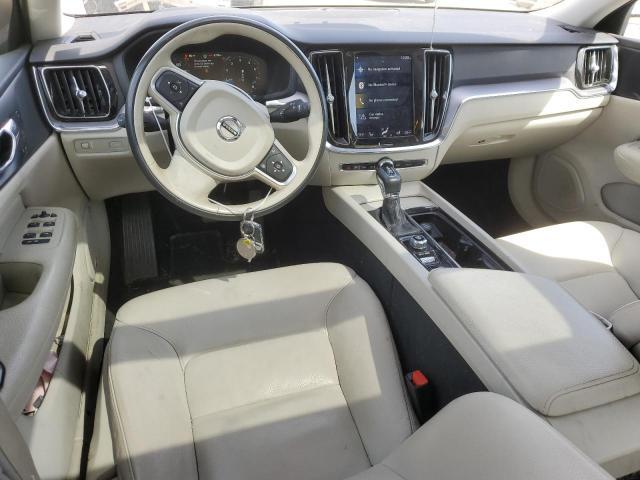 2020 Volvo S60 T6 Momentum