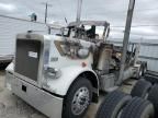 2000 Peterbilt 379 Semi Truck