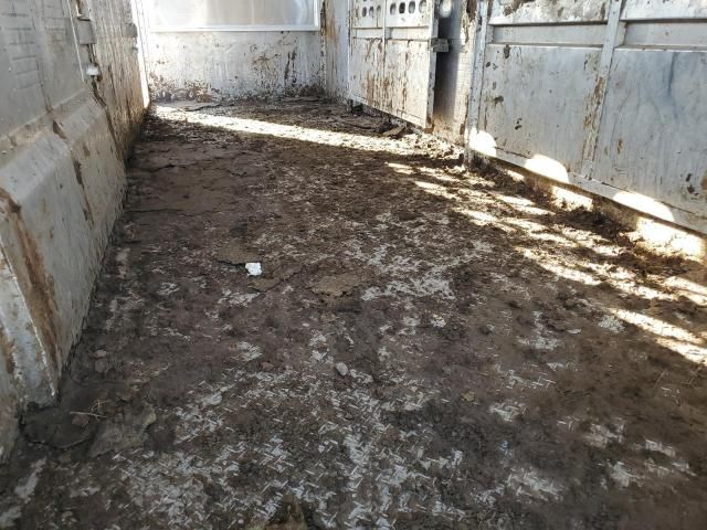 2009 WIL SON Livestock Trailer