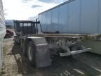 2005 International 7600 ROLL-OFF Container Truck