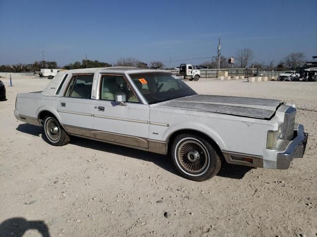 1988 Lincoln Town Car Signature