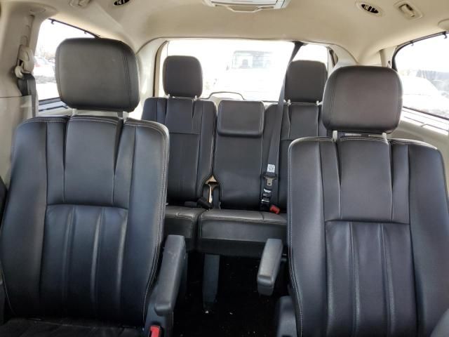 2015 Chrysler Town & Country Touring