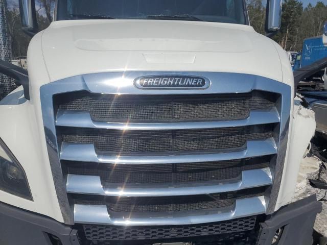 2020 Freightliner Cascadia Semi Truck