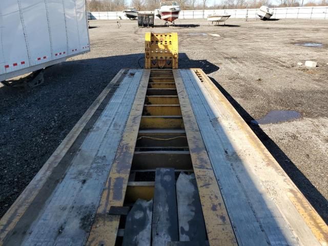 2006 Trail King Lowboy Equipment Trailer