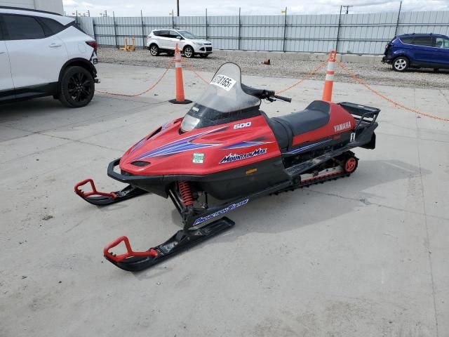 1998 Yamaha Snowmobile