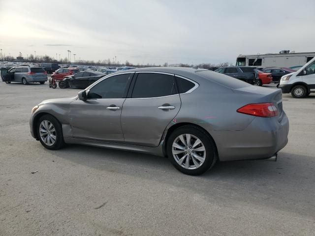 2011 Infiniti M56