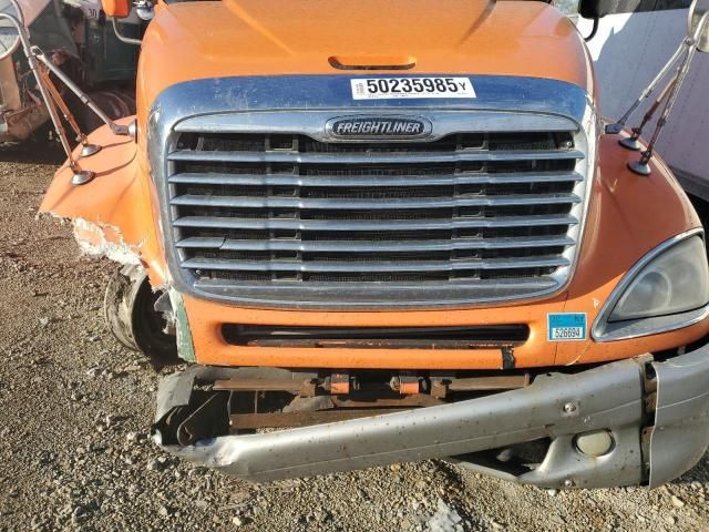 2012 Freightliner Columbia Semi Truck