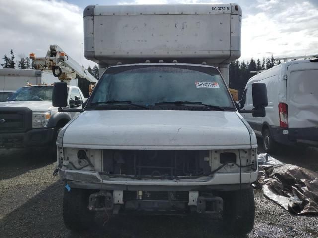 2006 Ford Econoline E450 Super Duty Cutaway Van