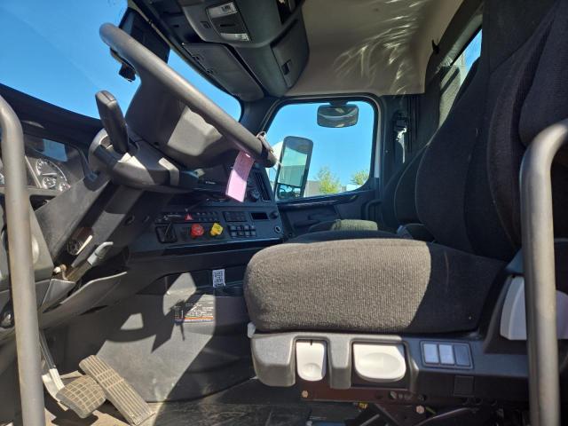 2024 Freightliner Cascadia 126 Semi Truck