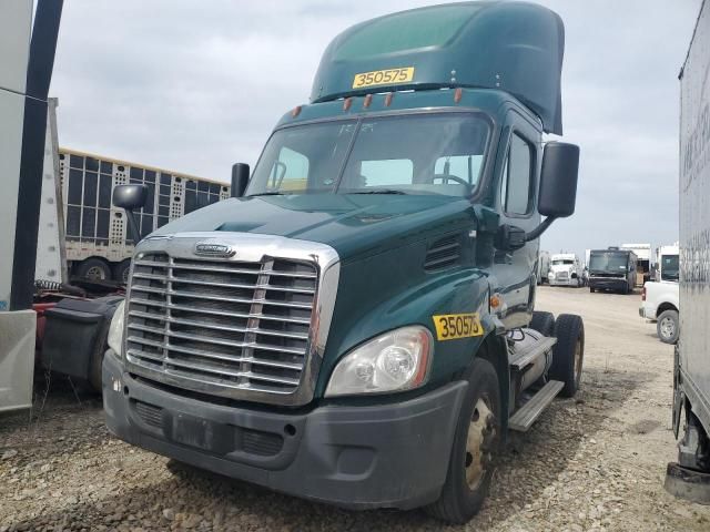 2016 Freightliner Cascadia 113 Semi Truck