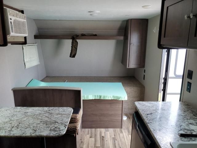 2019 Keystone 2019 Dutchman Hideout