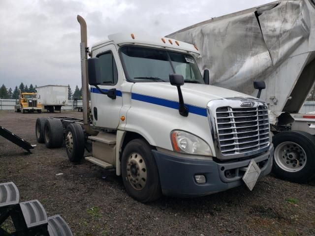 2016 Freightliner Cascadia Truck Cab AND Chassis