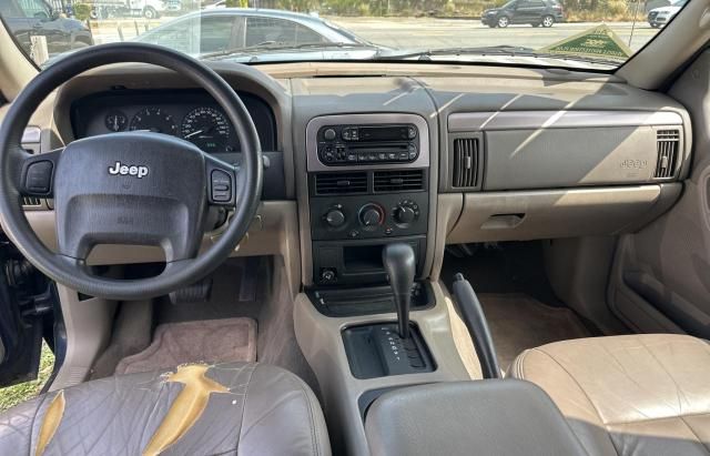 2004 Jeep Grand Cherokee Laredo