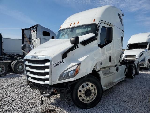 2019 Freightliner Cascadia 126