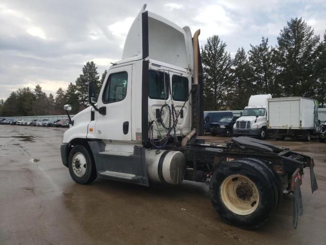 2016 Freightliner Cascadia 125