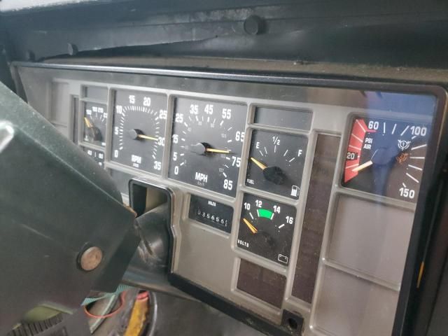 1996 International 3000 3800