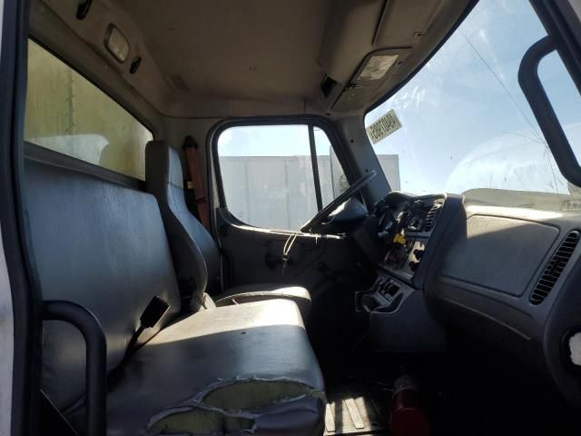 2018 Freightliner Business Class M2 BOX Truck