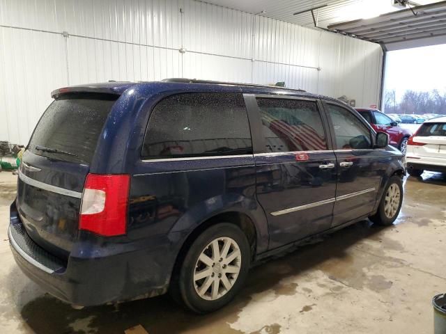 2012 Chrysler Town & Country Touring L