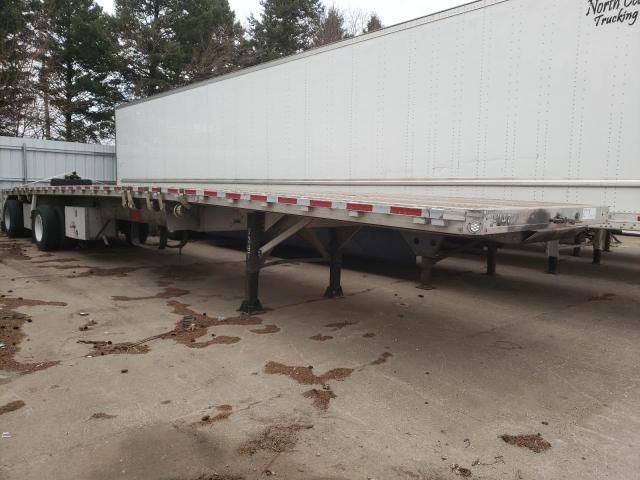 2005 Reitnouer Flatbed Trailer