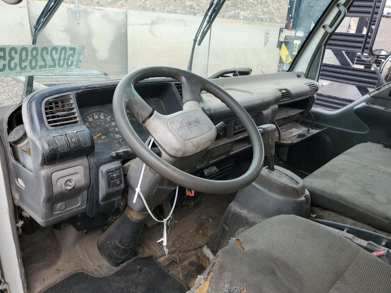 2004 Isuzu NPR