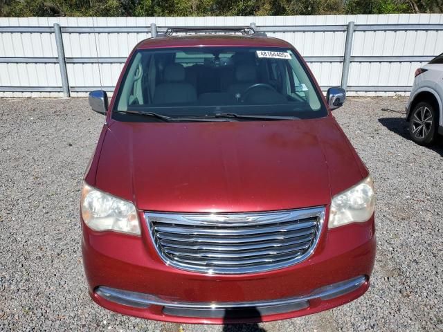 2014 Chrysler Town & Country Touring L