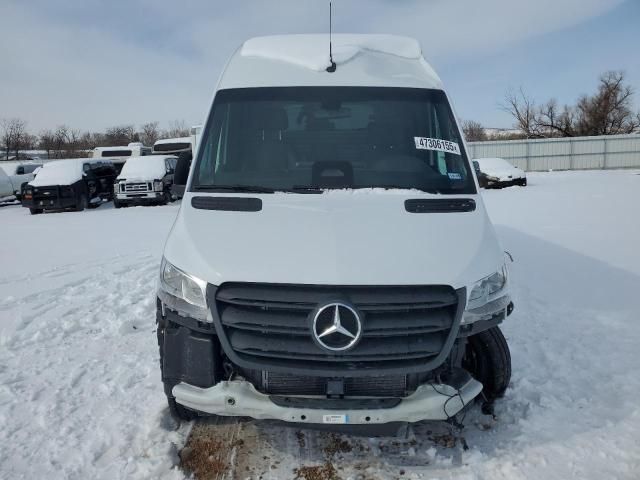 2025 Mercedes-Benz Sprinter 3500
