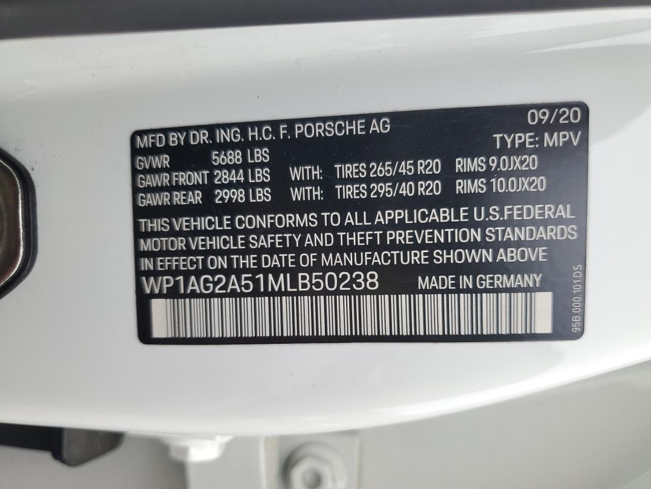 2021 Porsche Macan gts