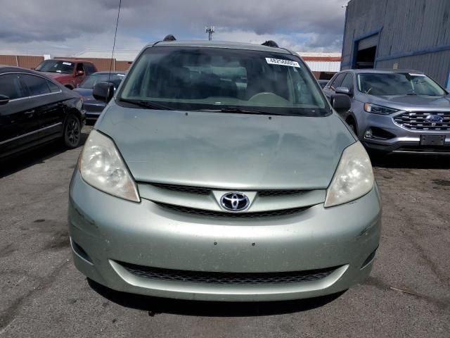 2010 Toyota Sienna CE