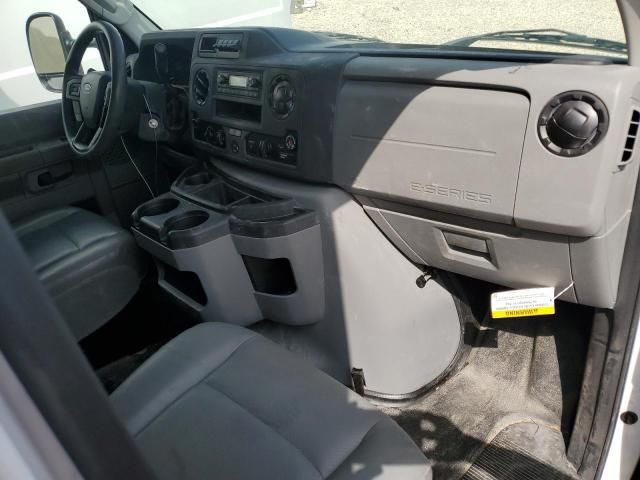 2023 Ford Econoline E350 Super Duty Cutaway Van
