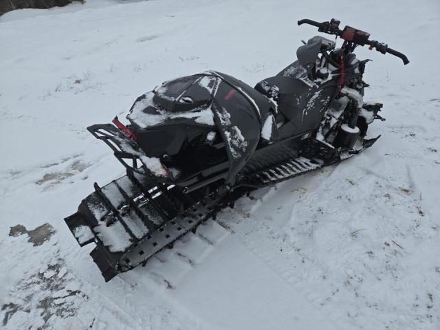 2025 Arctic Cat M8