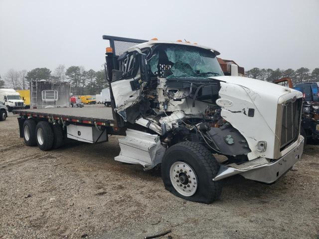 2020 Peterbilt 567 Flatbed Truck