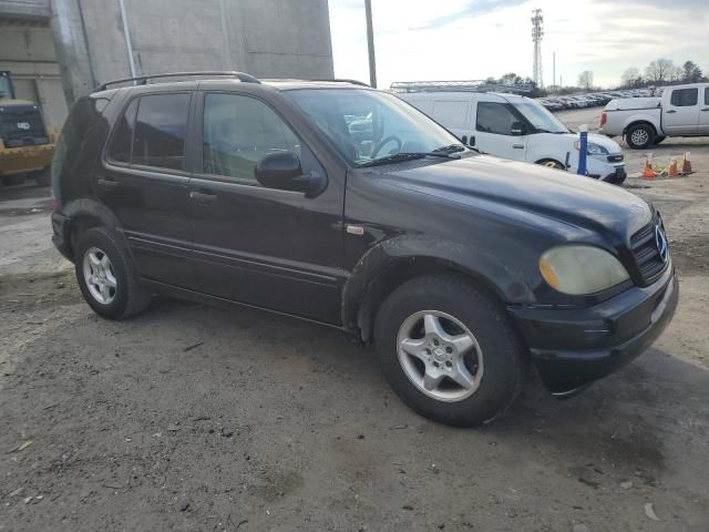 2000 Mercedes-Benz ML 320