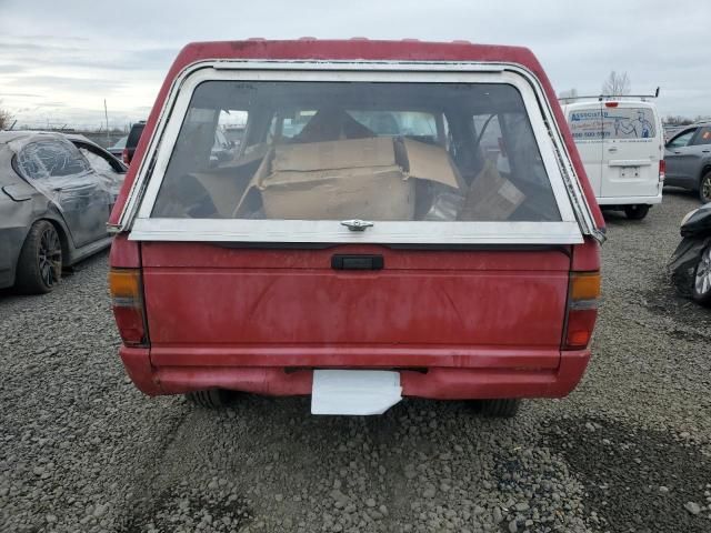 1986 Toyota Pickup RN63 STD