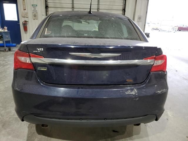 2013 Chrysler 200 Touring