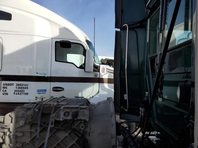 2017 Mack CXU600 Semi Truck