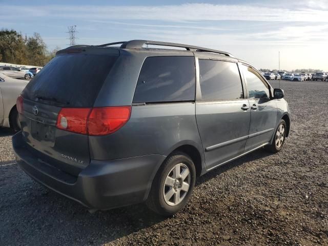 2010 Toyota Sienna CE