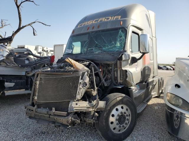 2017 Freightliner Cascadia Semi Truck