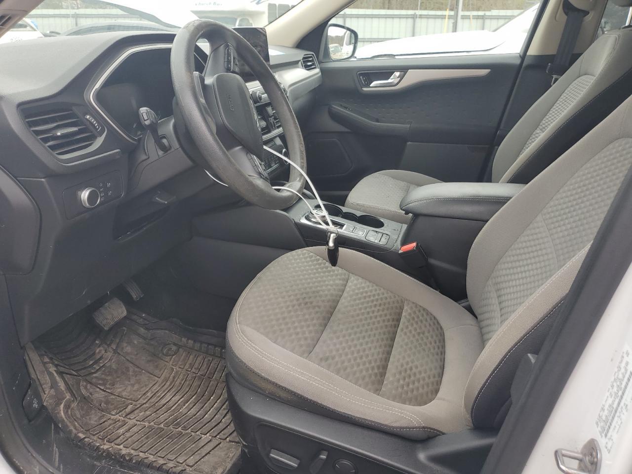 2020 Ford Escape se