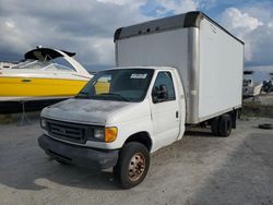 Vehiculos salvage en venta de Copart Homestead, FL: 2004 Ford Econoline E450 Super Duty Cutaway Van