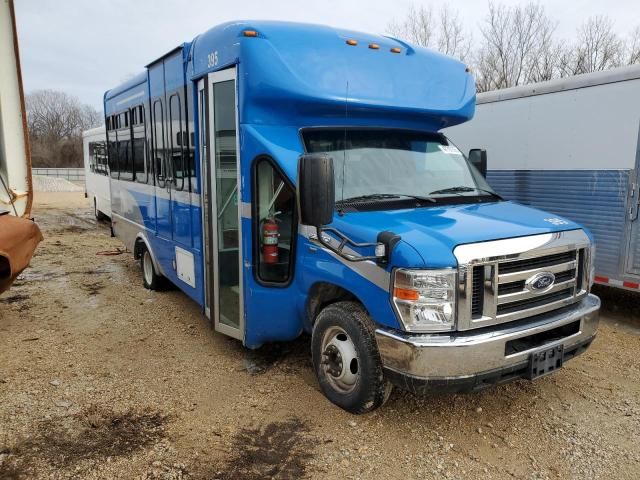 2019 Ford Econoline E350 Super Duty Cutaway Van