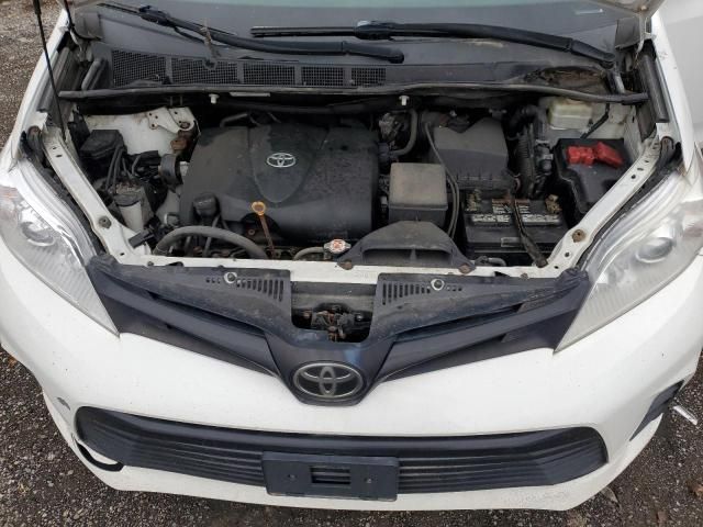 2018 Toyota Sienna L