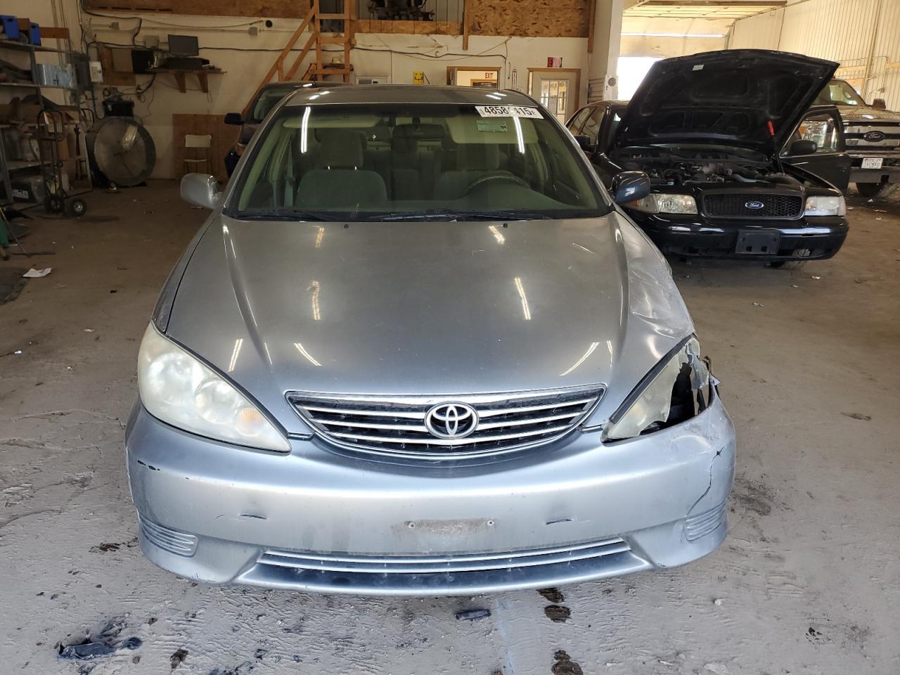 2005 Toyota Camry le