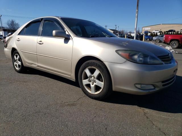 2004 Toyota Camry LE