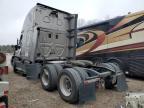 2014 Freightliner Cascadia 125 Semi Truck