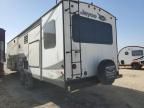 2017 White Trailer