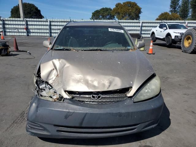 2004 Toyota Camry LE