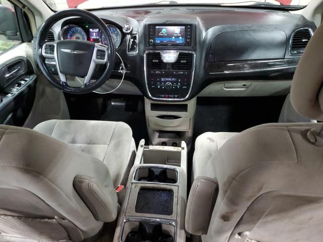 2011 Chrysler Town & Country Touring